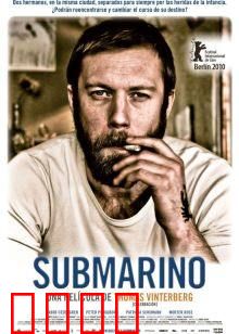 潜水艇：青春期的荒诞航行