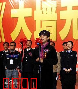 大墙无言：绝望中的希望